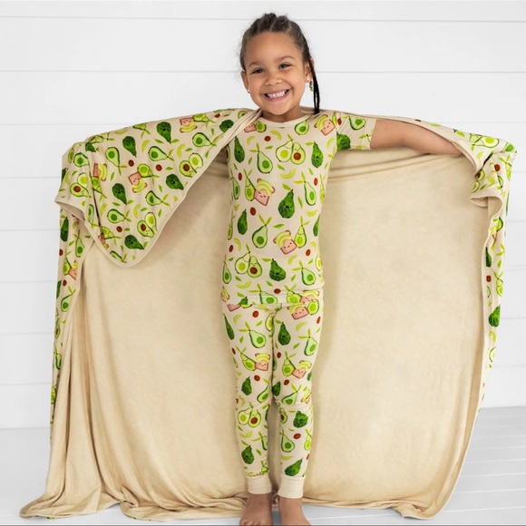 🥑🍞 Avocado Toast Large Cloud Blanket Little Sleepies New Limited Edition Bamboo - Picture 4 of 6